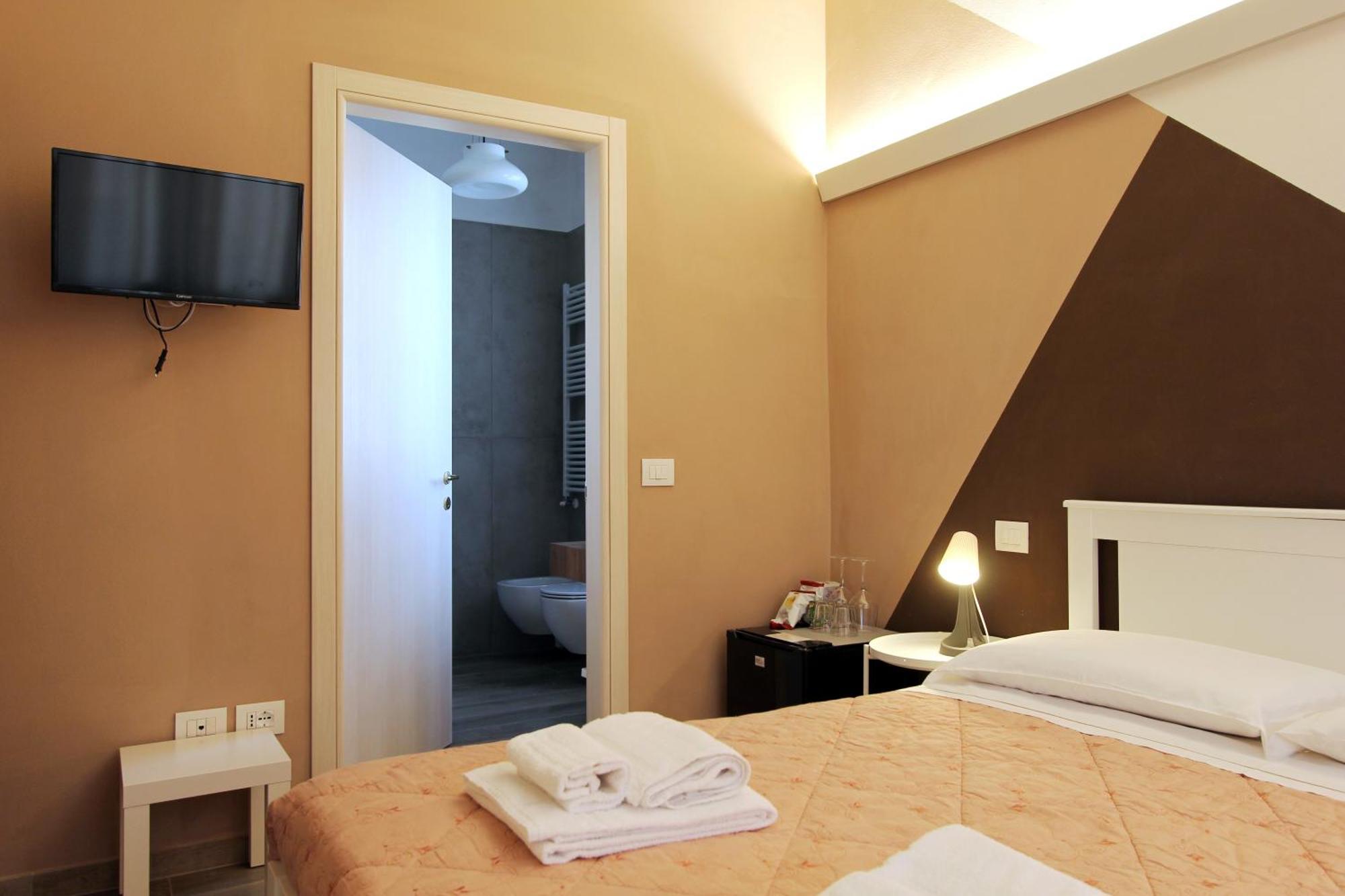 Maison N&M Desenzano del Garda Luaran gambar